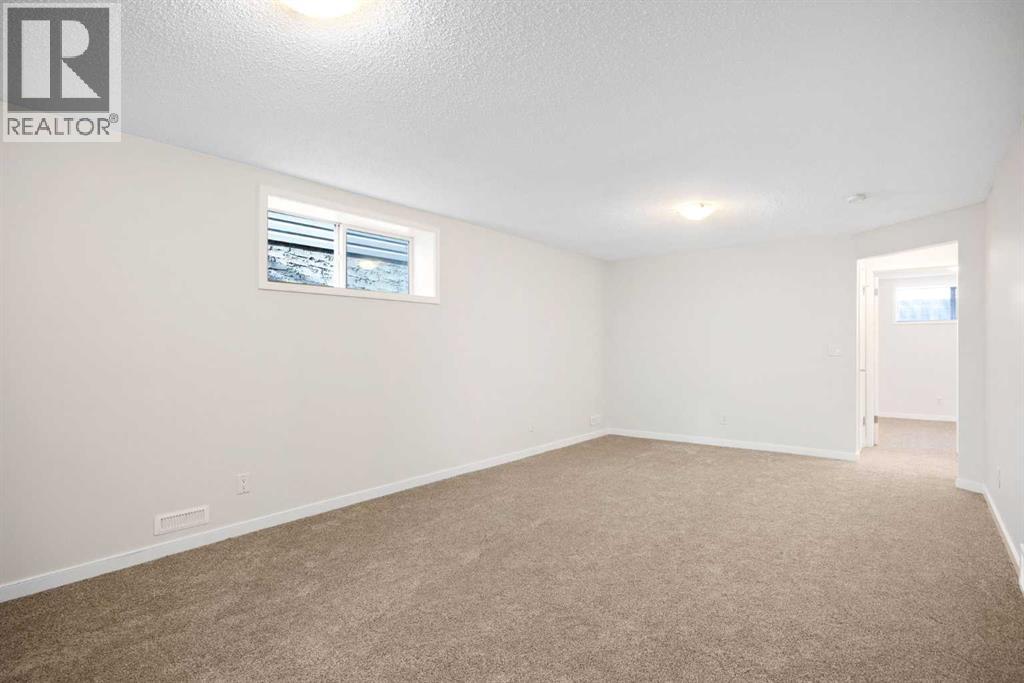 131 New Brighton Landing Se, Calgary, Alberta  T2Z 0S7 - Photo 19 - A2280351