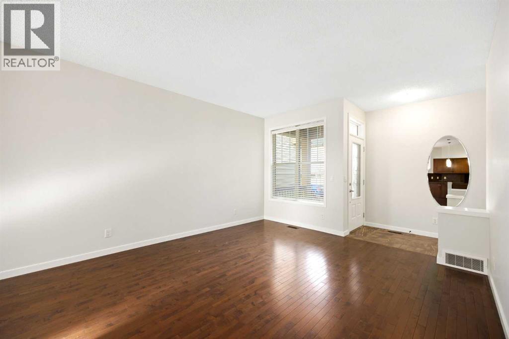 131 New Brighton Landing Se, Calgary, Alberta  T2Z 0S7 - Photo 6 - A2280351