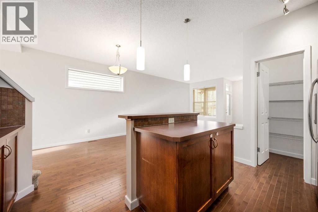 131 New Brighton Landing Se, Calgary, Alberta  T2Z 0S7 - Photo 9 - A2280351