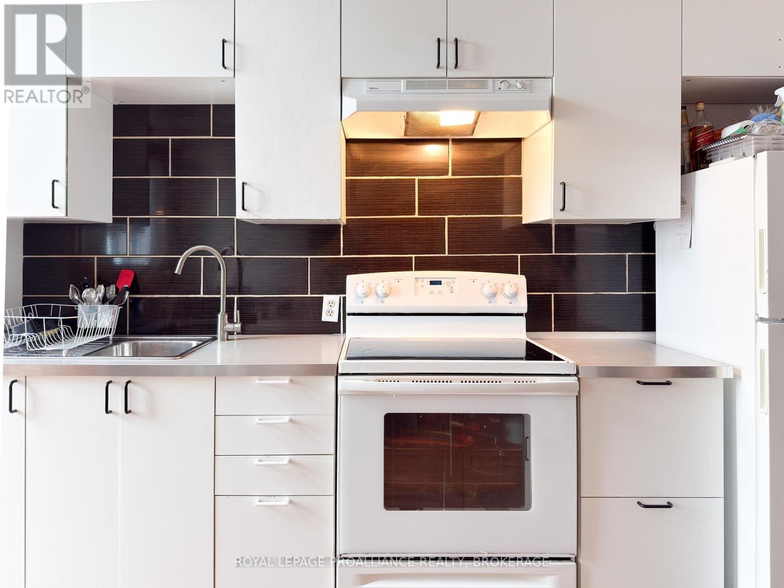 48 Dundas Street E, Greater Napanee, Ontario  K7R 1H8 - Photo 10 - X12715988