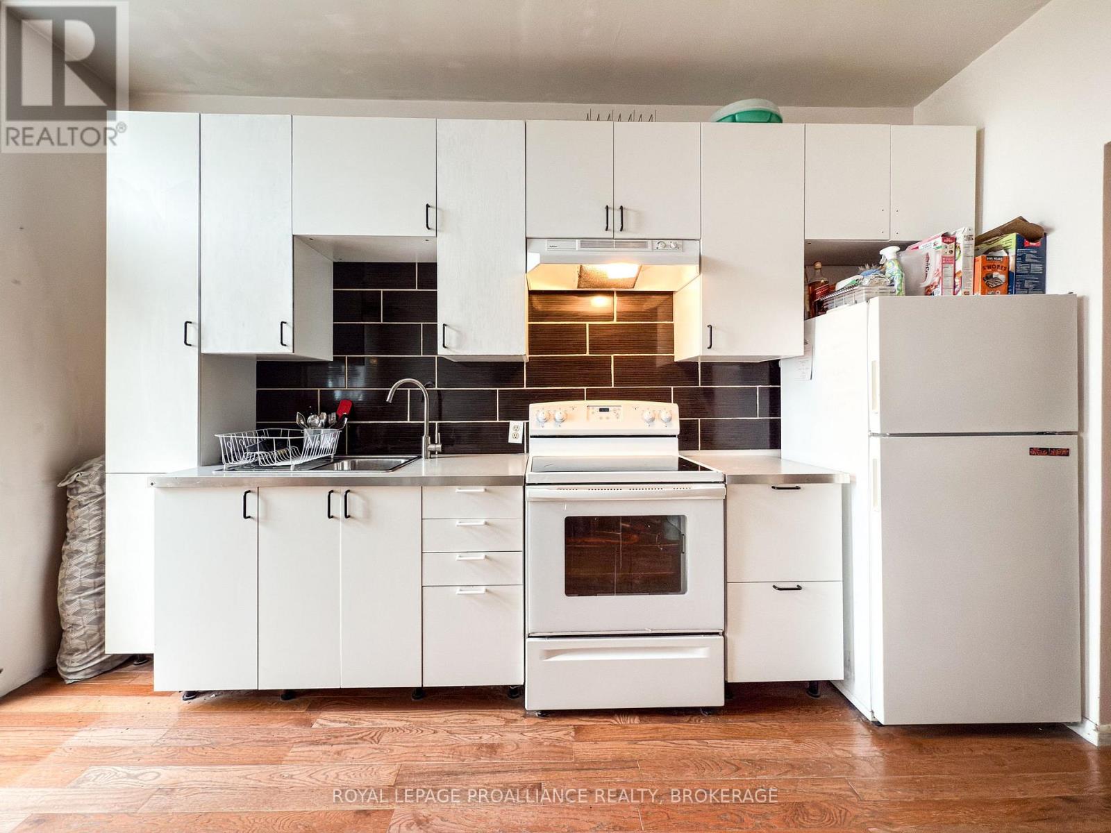 48 Dundas Street E, Greater Napanee, Ontario  K7R 1H8 - Photo 11 - X12715988