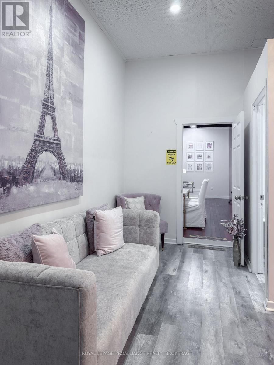 48 Dundas Street E, Greater Napanee, Ontario  K7R 1H8 - Photo 20 - X12715988