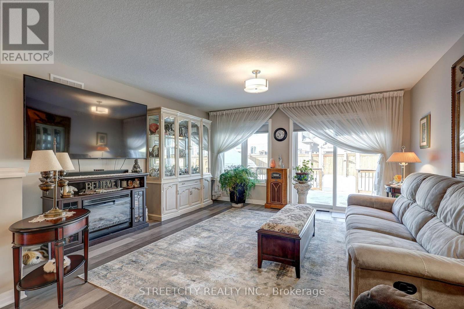 72 Ashberry Place, St. Thomas, Ontario  N5R 0H9 - Photo 13 - X12716004