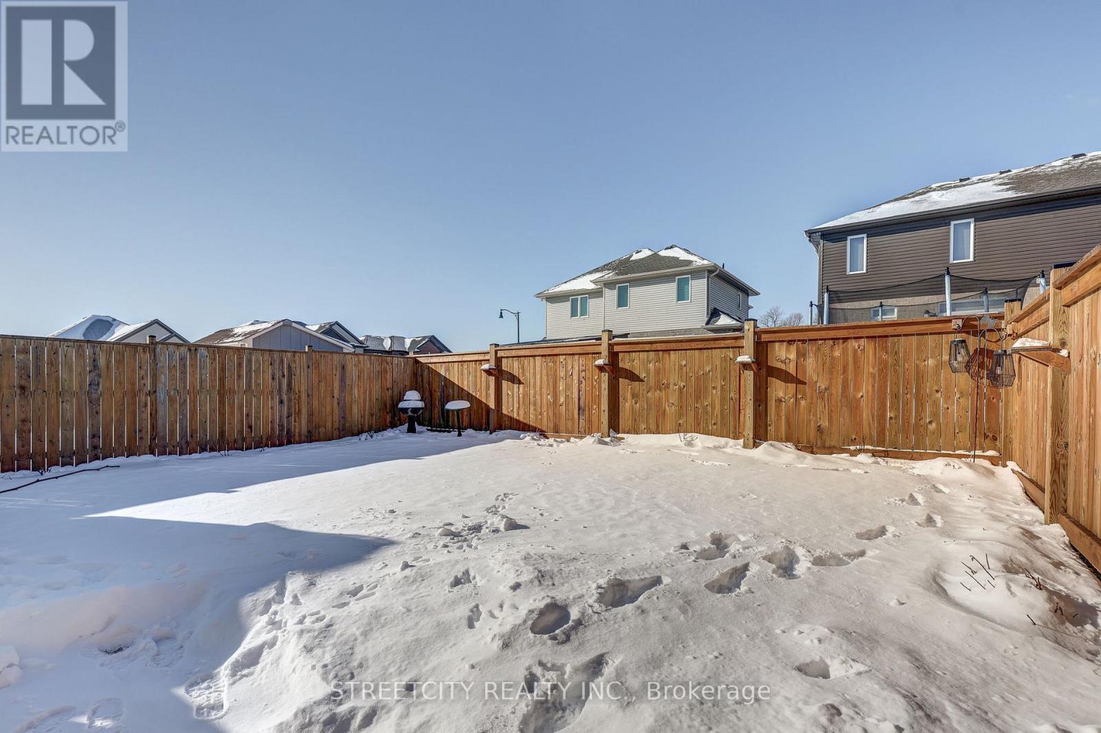 72 Ashberry Place, St. Thomas, Ontario  N5R 0H9 - Photo 35 - X12716004