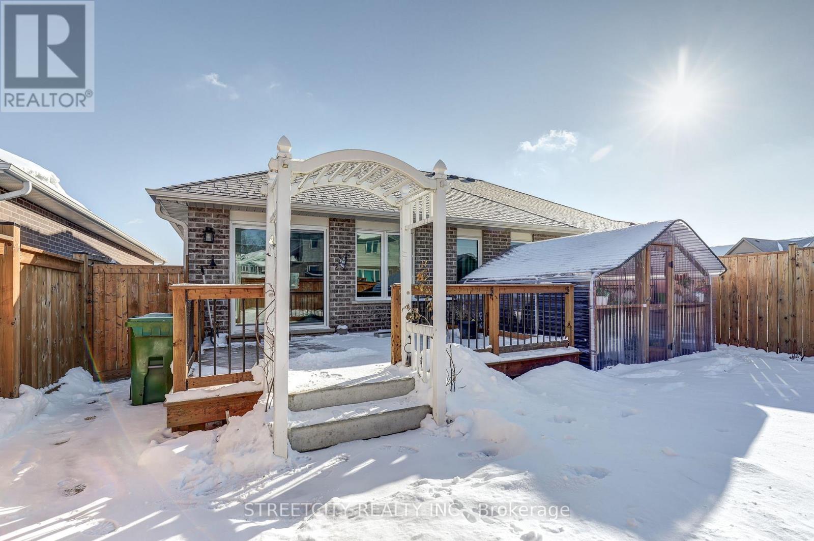 72 Ashberry Place, St. Thomas, Ontario  N5R 0H9 - Photo 38 - X12716004