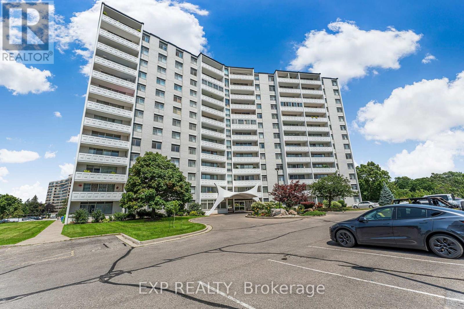 509 - 15 Towering Heights Boulevard, St. Catharines, Ontario  L2T 3G7 - Photo 3 - X12715982