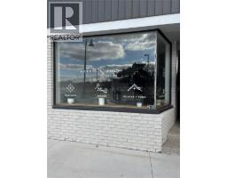 200 LOCHIEL STREET, Sarnia, Ontario