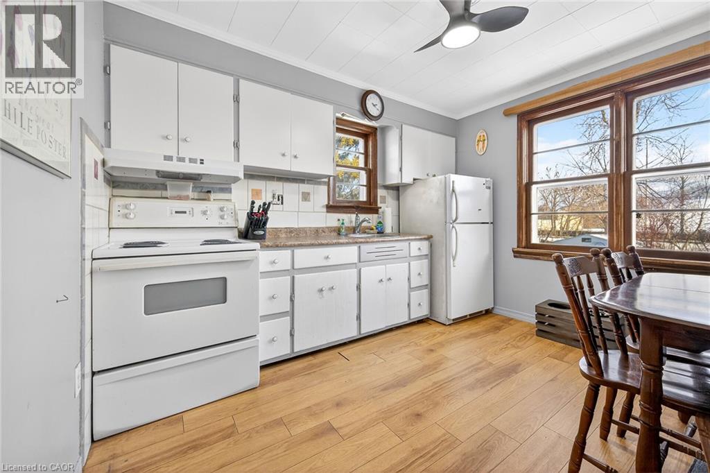 212 Troy Street, Mississauga, Ontario  L5G 1S7 - Photo 5 - 40799685