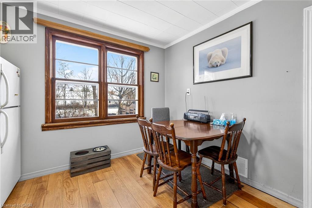 212 Troy Street, Mississauga, Ontario  L5G 1S7 - Photo 7 - 40799685