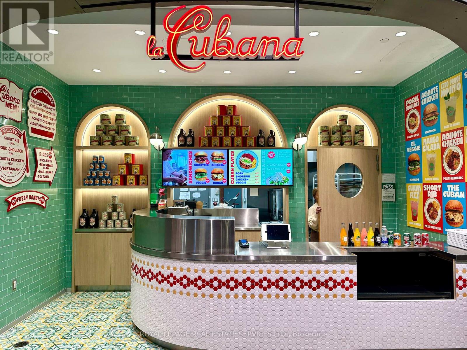 486 Front Street, Toronto, Ontario  M5V 0T1 - Photo 2 - C12716012