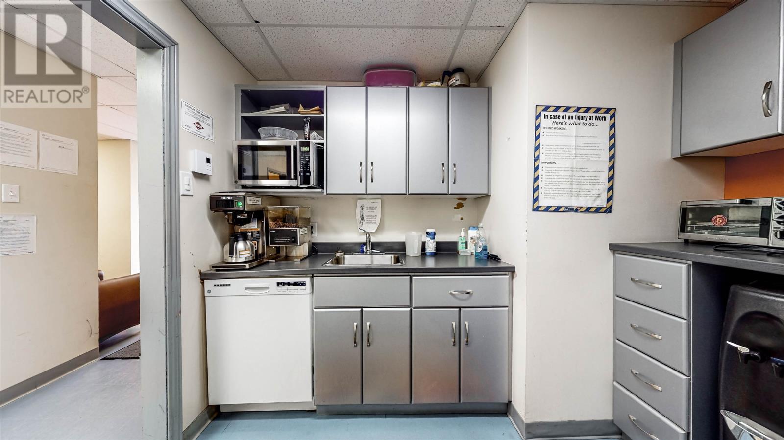 2 Vanguard Court, St. John's, Newfoundland & Labrador  A1A 5N7 - Photo 20 - 1293953