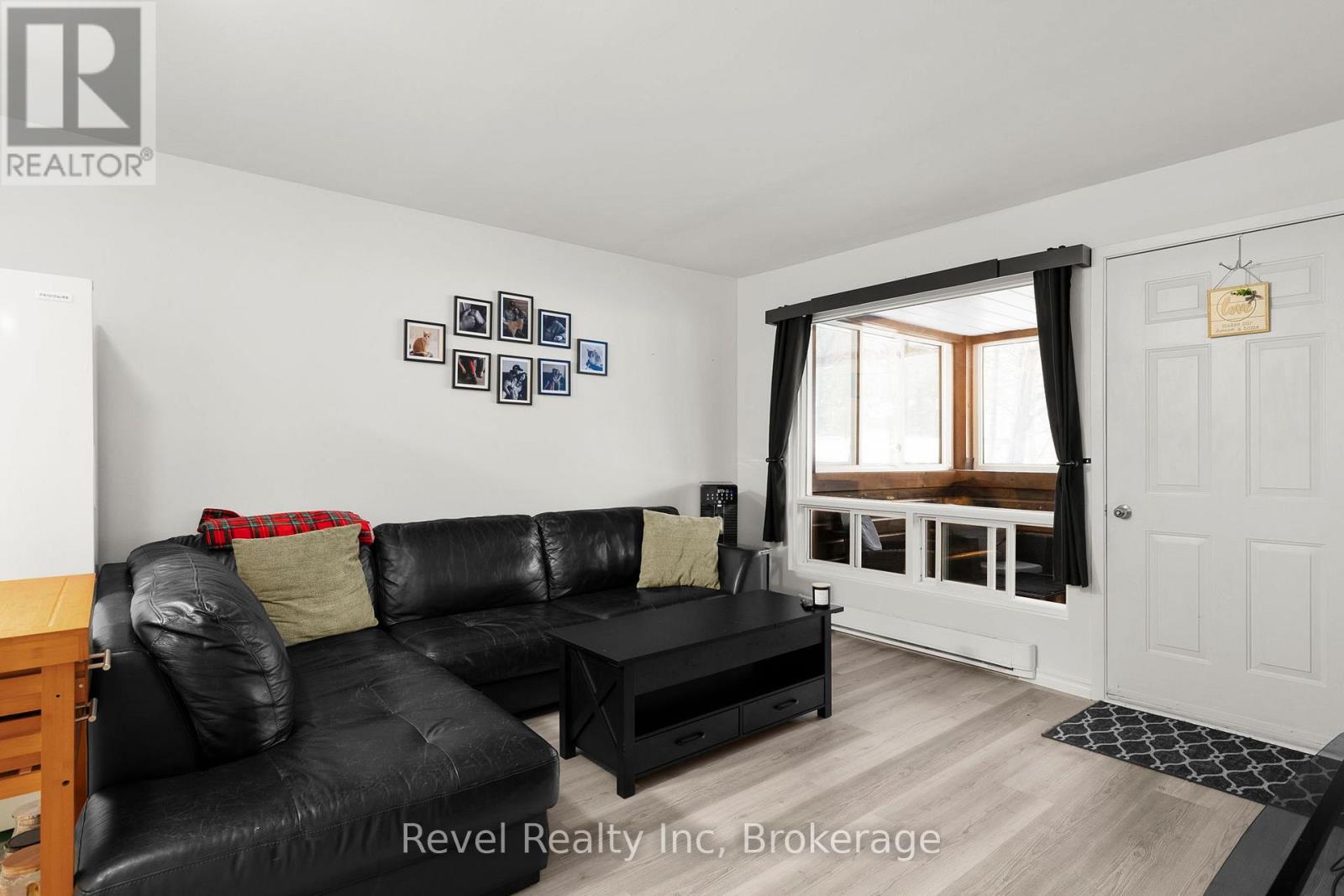 206 - 1 Georgian Bay Avenue, Parry Sound, Ontario P2A 3B1 - Photo 11 - X12716044