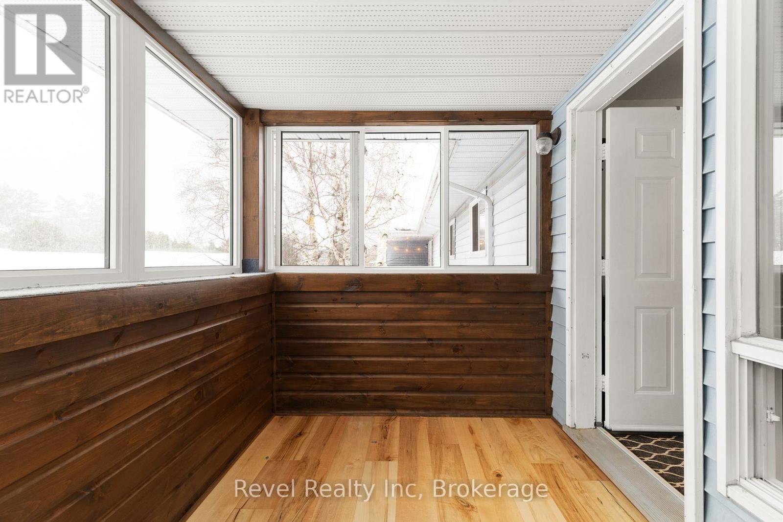 206 - 1 Georgian Bay Avenue, Parry Sound, Ontario P2A 3B1 - Photo 21 - X12716044