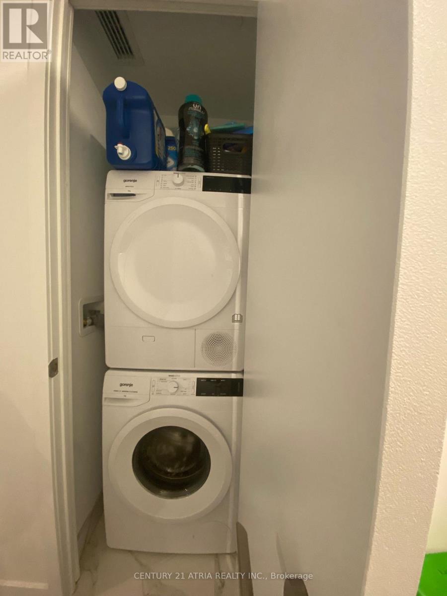 1005 - 88 Queen Street E, Toronto, Ontario  M5C 0B6 - Photo 18 - C12716022