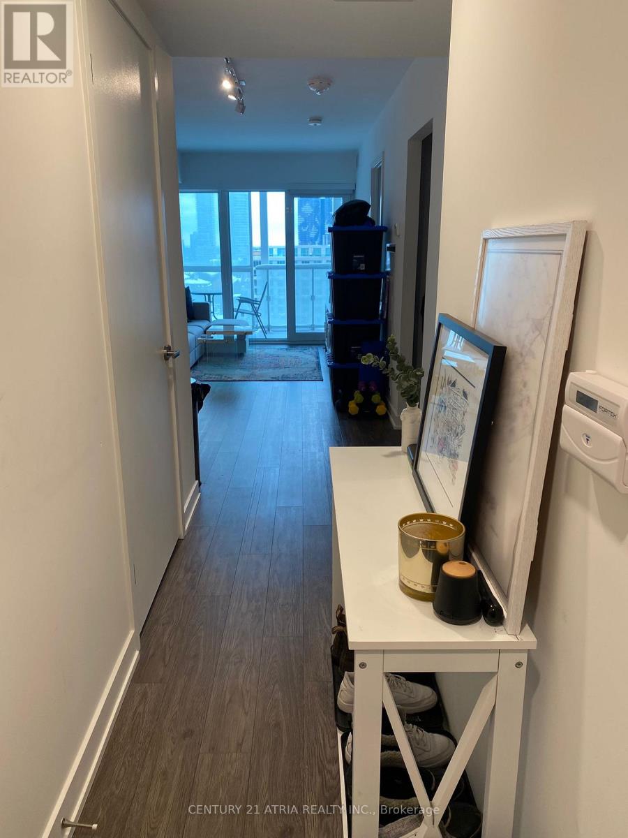 1005 - 88 Queen Street E, Toronto, Ontario  M5C 0B6 - Photo 4 - C12716022