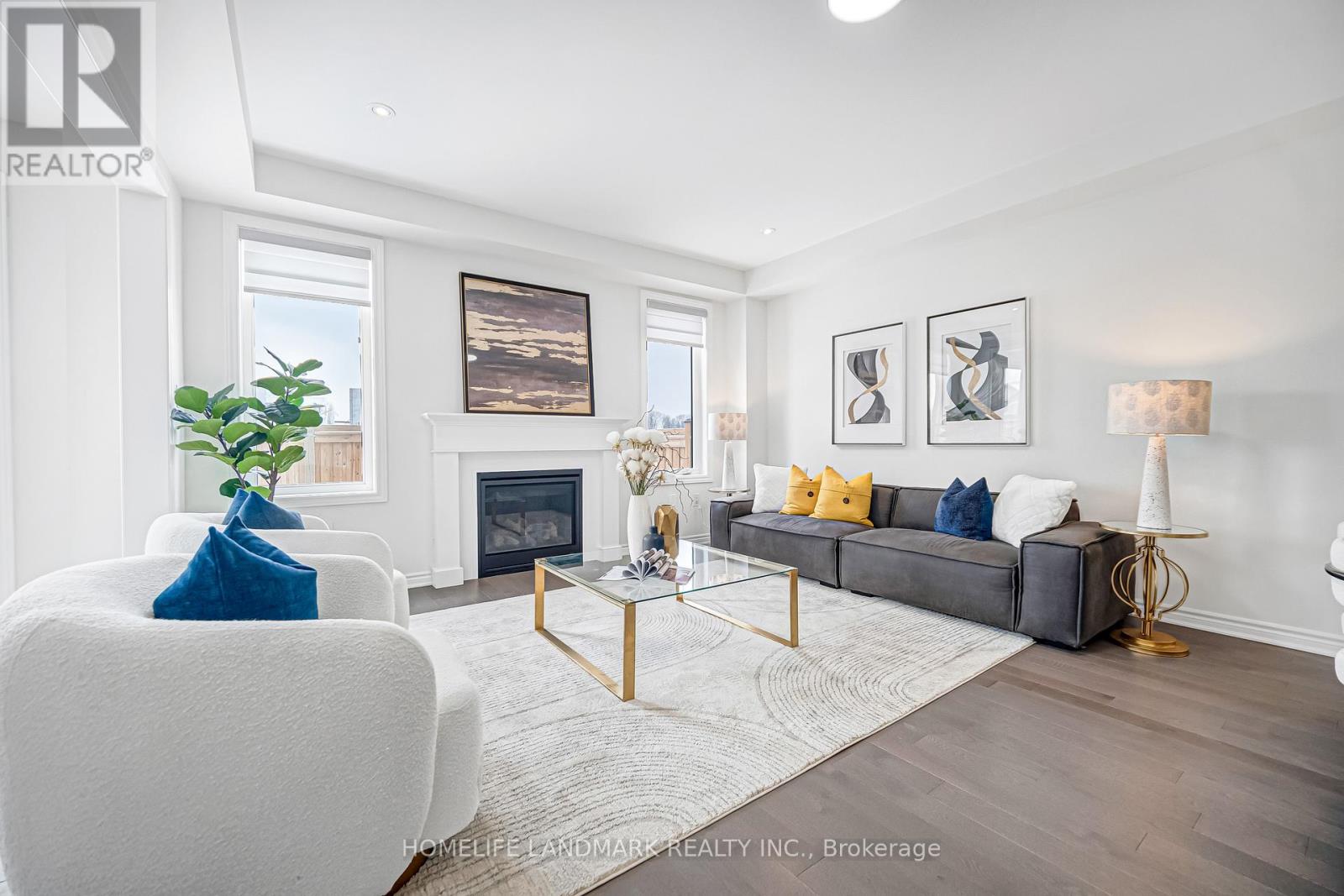 89 BARKERVILLE DRIVE, Whitby, Ontario