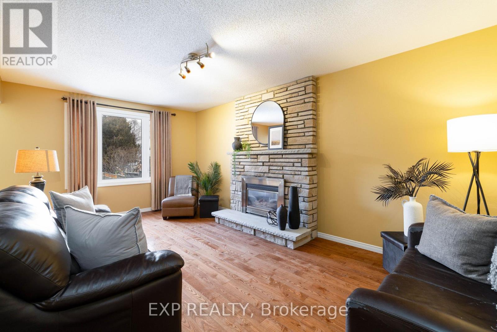 200 Biscayne Boulevard, Georgina, Ontario  L4P 3L5 - Photo 14 - N12716052