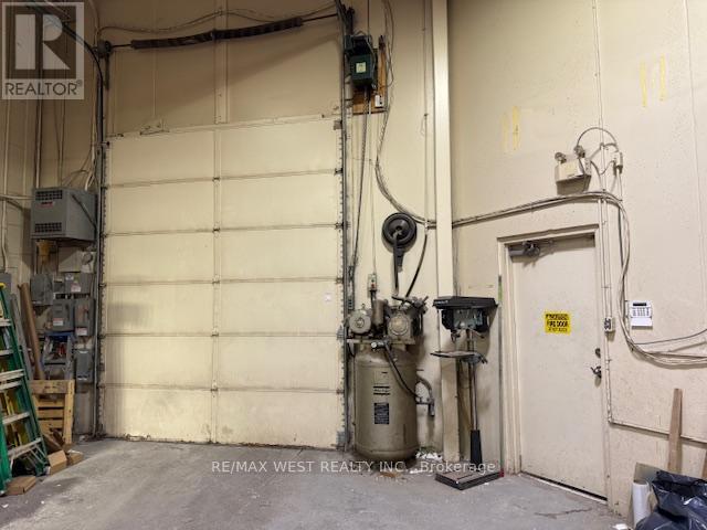 1 - 1 Marconi Court, Caledon, Ontario  L7E 1E4 - Photo 3 - W12715500