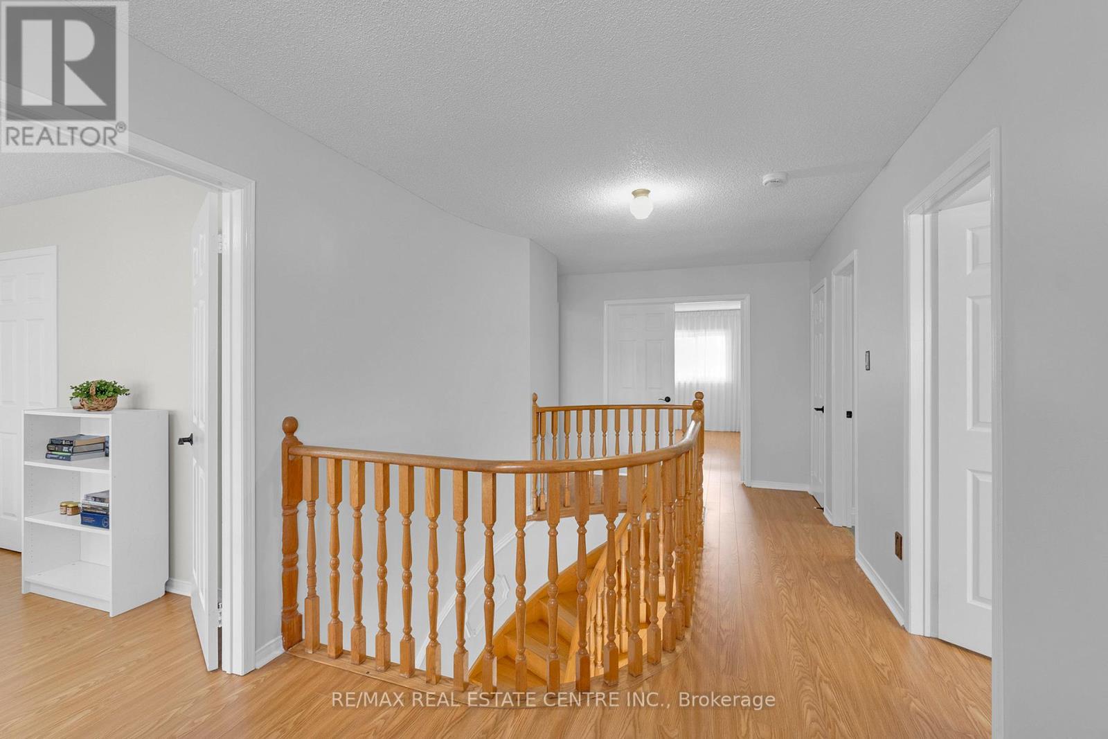 38 Sapphire Crescent, Brampton, Ontario  L6Z 4M4 - Photo 32 - W12716056