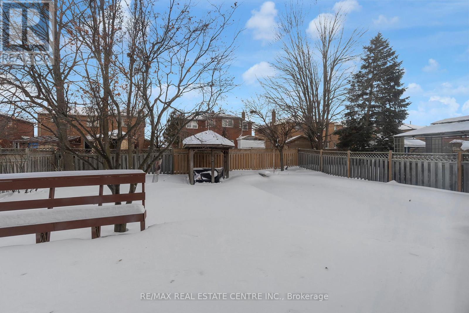 38 Sapphire Crescent, Brampton, Ontario  L6Z 4M4 - Photo 39 - W12716056