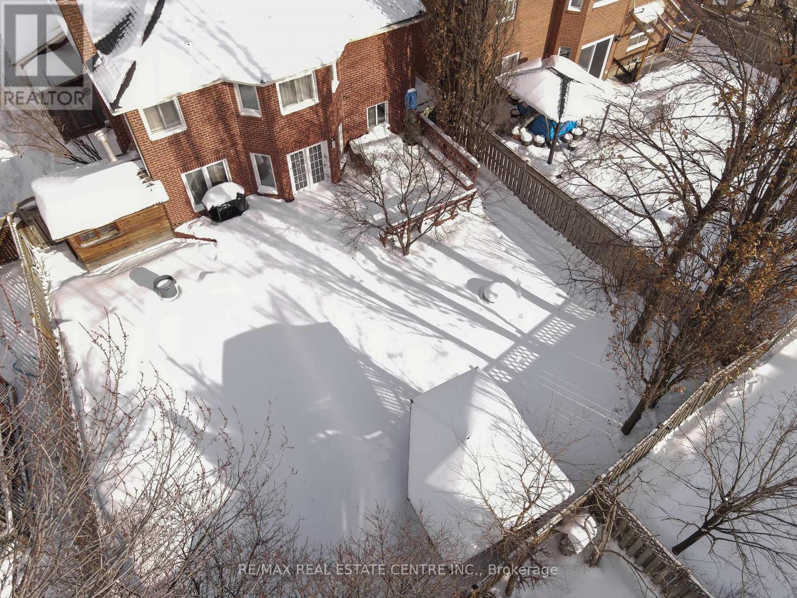 38 Sapphire Crescent, Brampton, Ontario  L6Z 4M4 - Photo 41 - W12716056