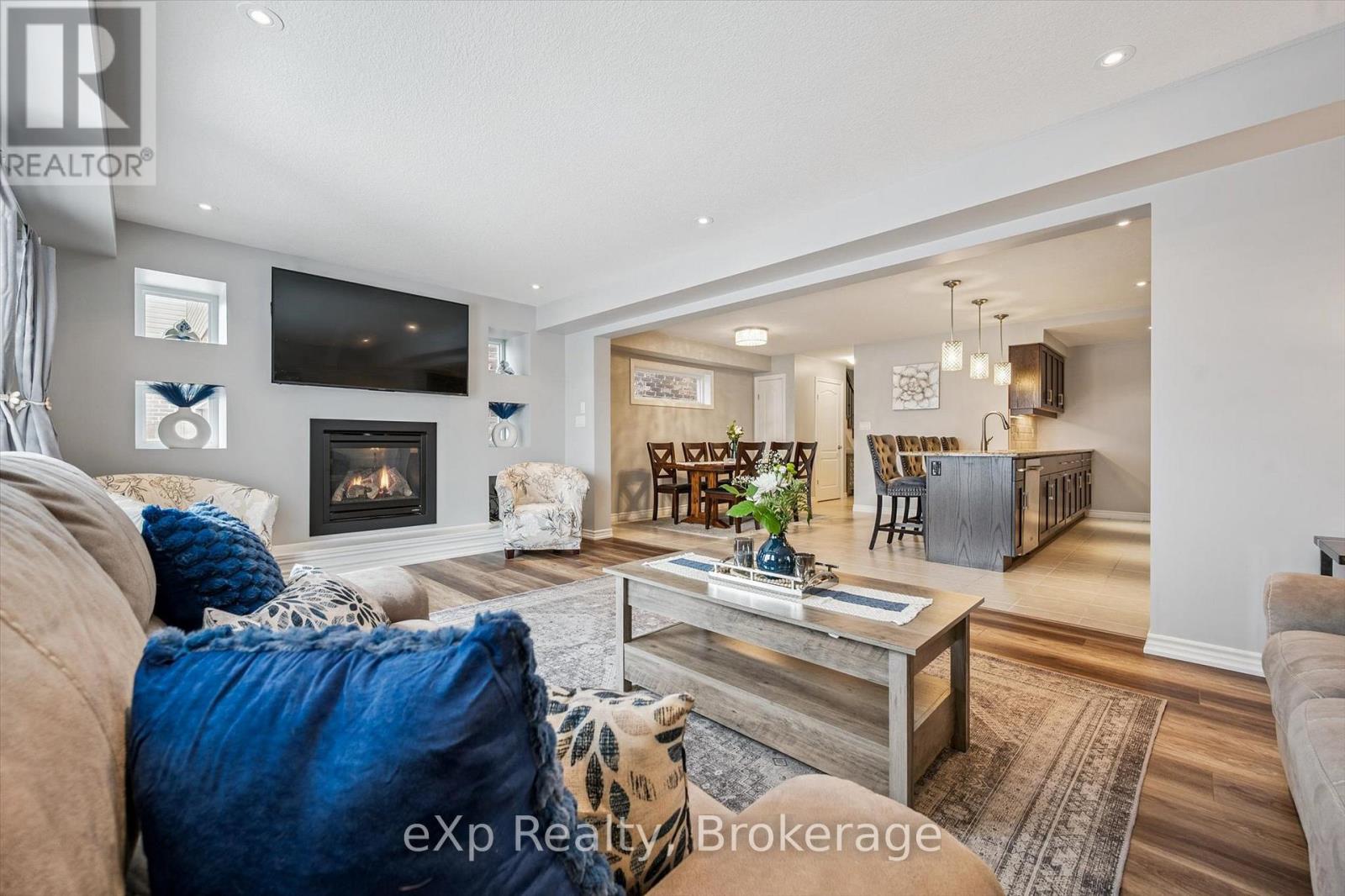 139 Couling Crescent, Guelph, Ontario  N1E 0G2 - Photo 12 - X12716090