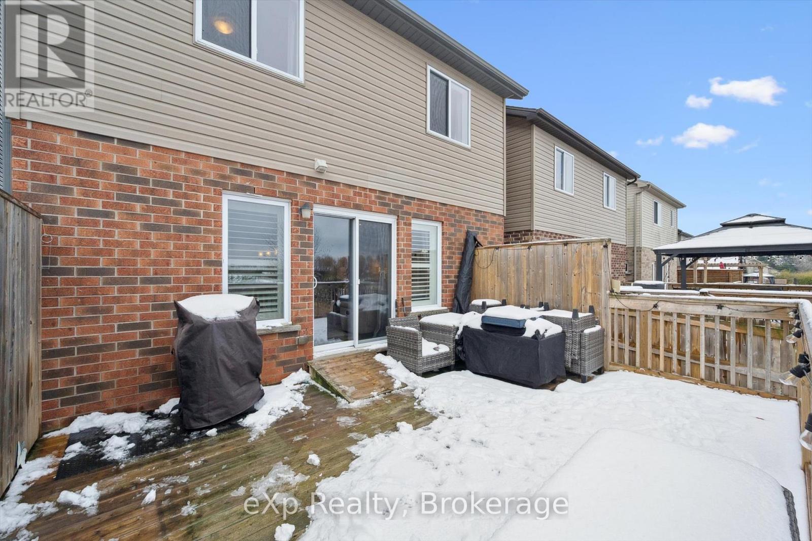 139 Couling Crescent, Guelph, Ontario  N1E 0G2 - Photo 36 - X12716090