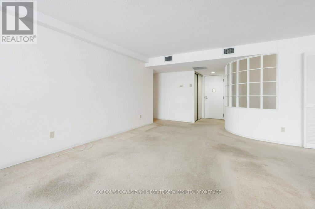 703 - 50 Emmerson Avenue, Ottawa, Ontario  K1Y 4P7 - Photo 12 - X12716084