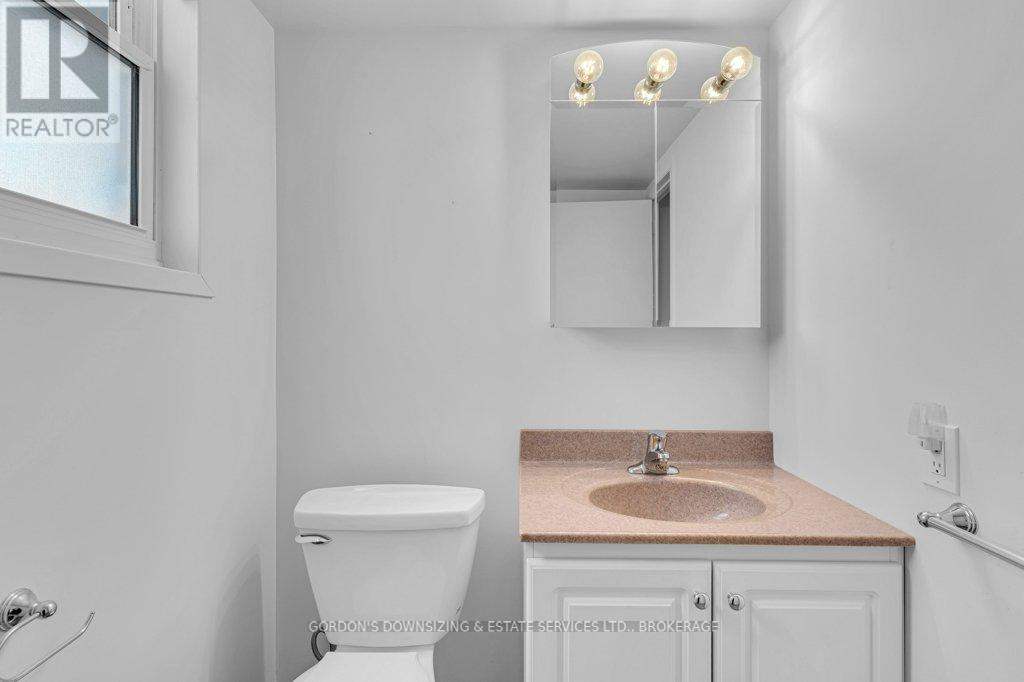 35 Mortensen Drive, Loyalist, Ontario  K7N 1W2 - Photo 34 - X12716098