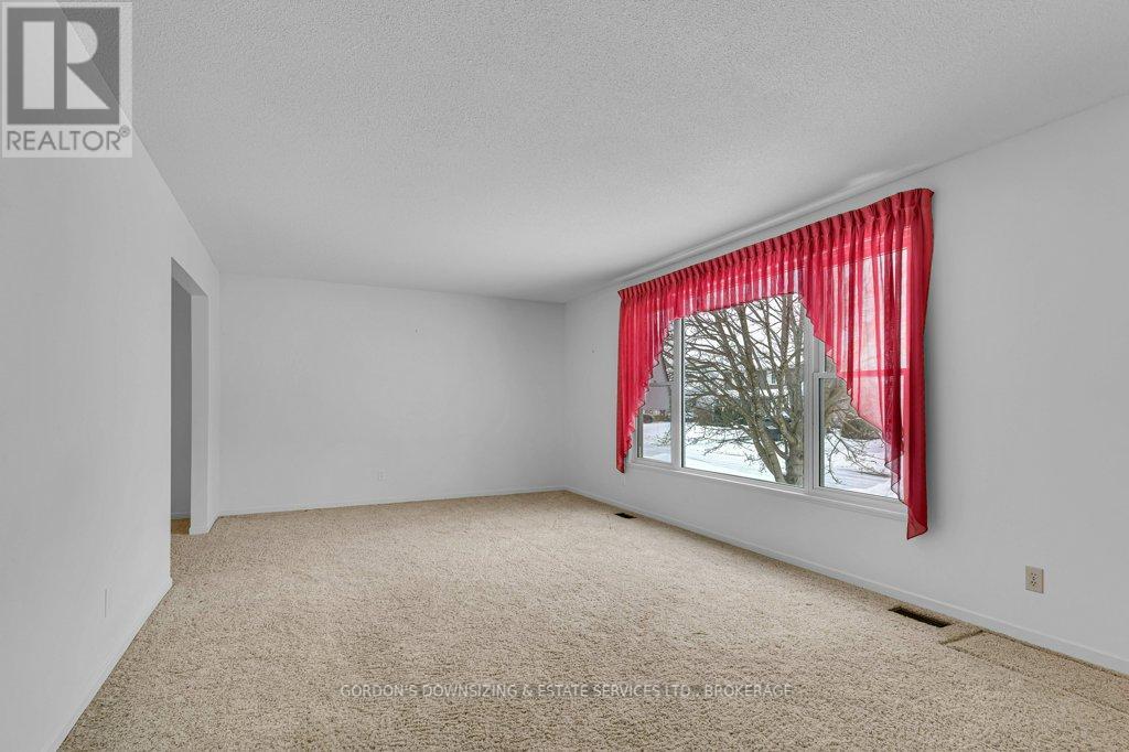 35 Mortensen Drive, Loyalist, Ontario  K7N 1W2 - Photo 6 - X12716098