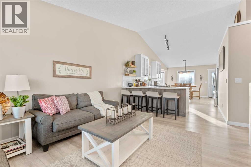 6 Easterbrook Place Se, Airdrie, Alberta  T4B 2H2 - Photo 3 - A2279802