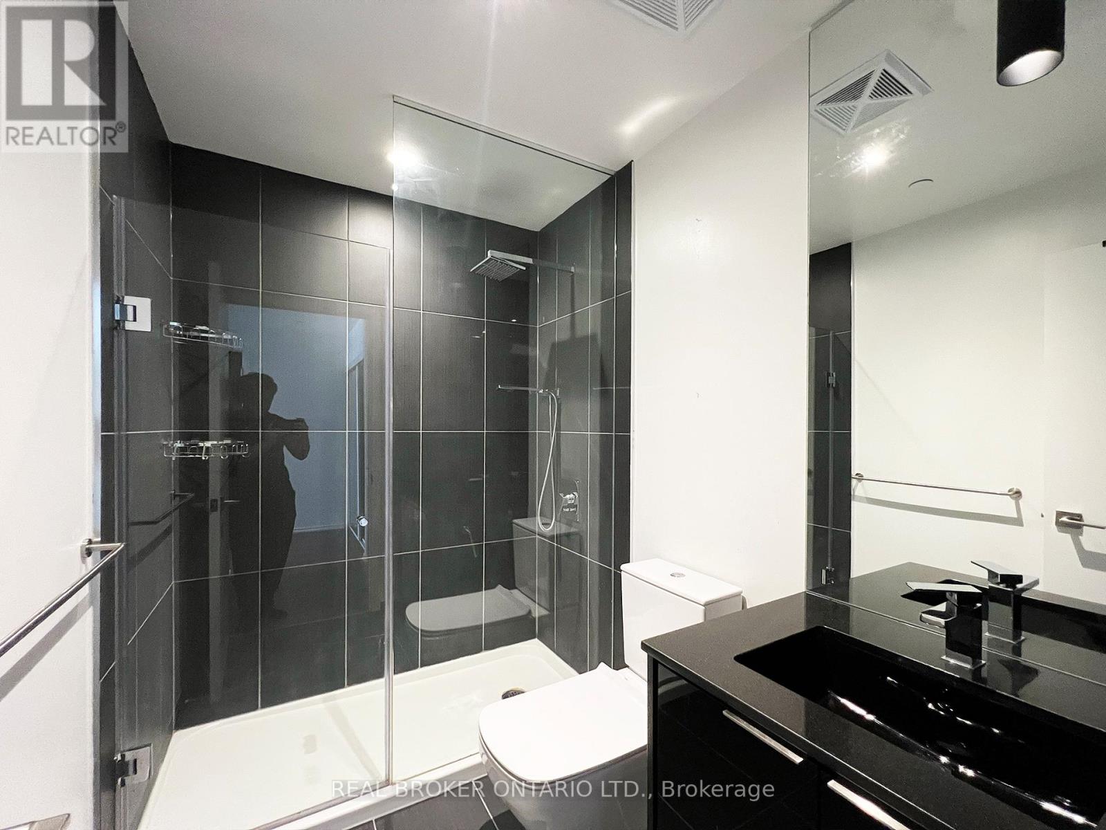 4717 - 70 Temperance Street, Toronto, Ontario  M5H 0B1 - Photo 16 - C12716116