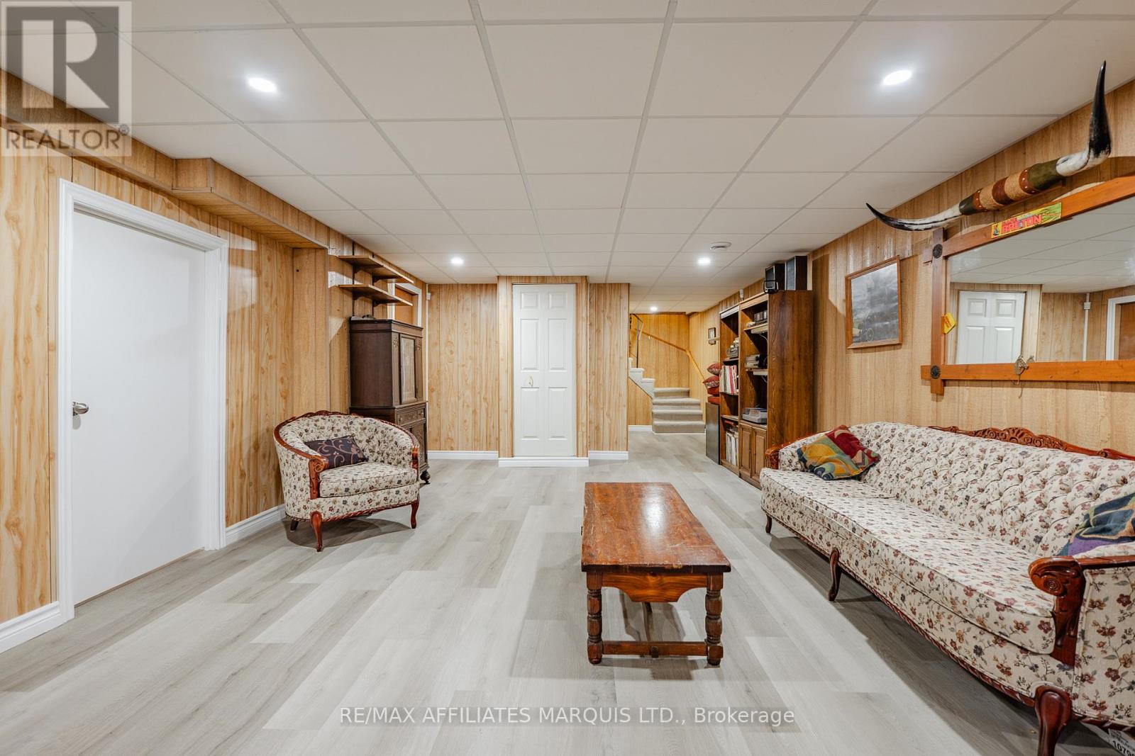 20322 Lochiel Street W, North Glengarry, Ontario K0C 1A0 - Photo 21 - X12716092