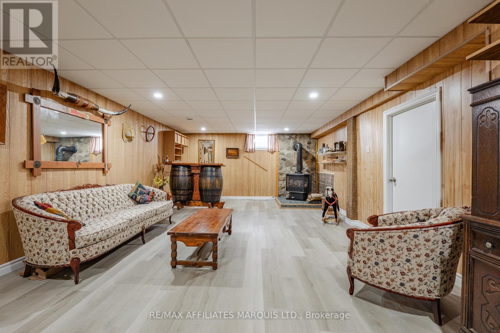 20322 Lochiel Street W, North Glengarry, Ontario K0C 1A0 - Photo 24 - X12716092