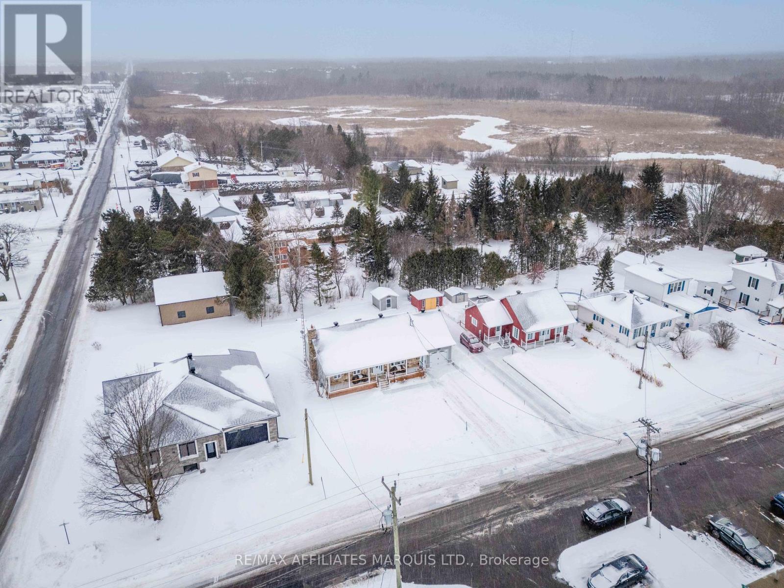 20322 Lochiel Street W, North Glengarry, Ontario K0C 1A0 - Photo 43 - X12716092