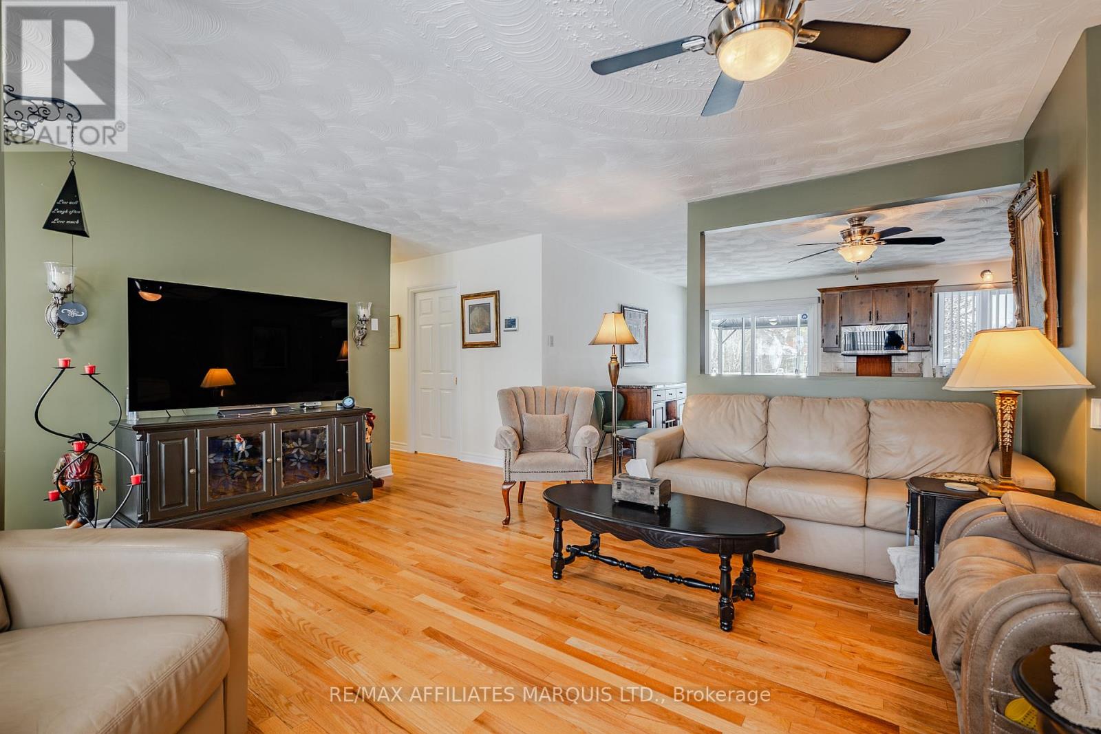 20322 Lochiel Street W, North Glengarry, Ontario K0C 1A0 - Photo 6 - X12716092