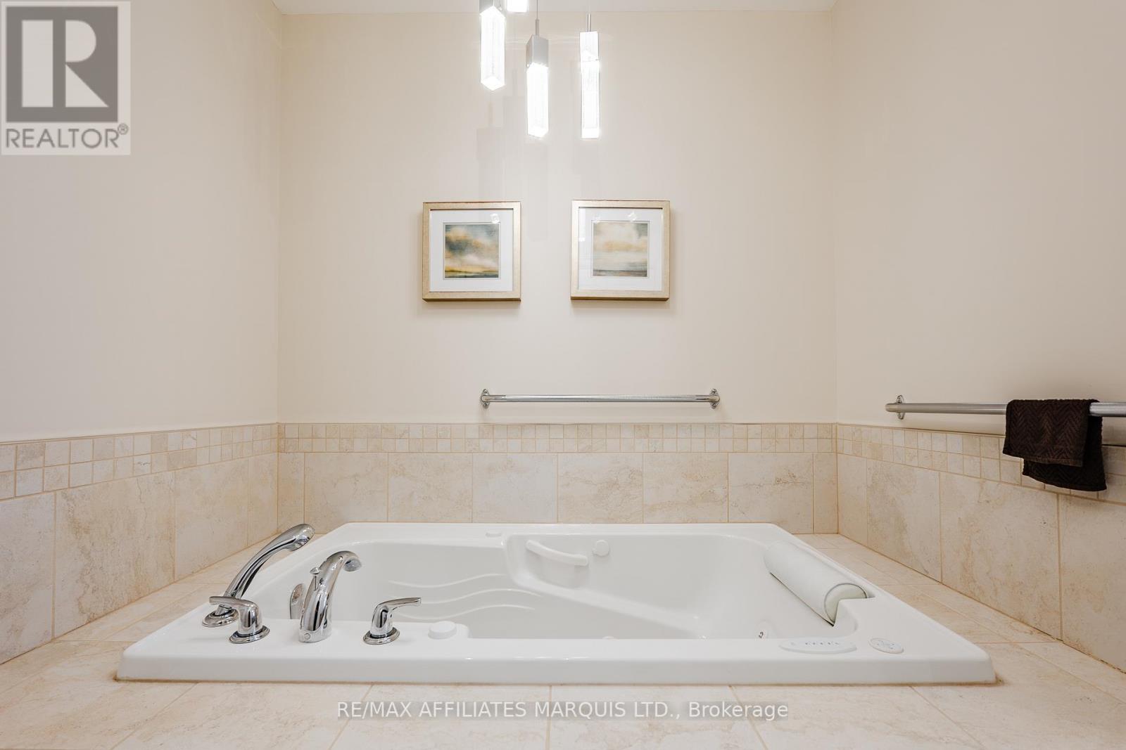 20322 Lochiel Street W, North Glengarry, Ontario K0C 1A0 - Photo 9 - X12716092