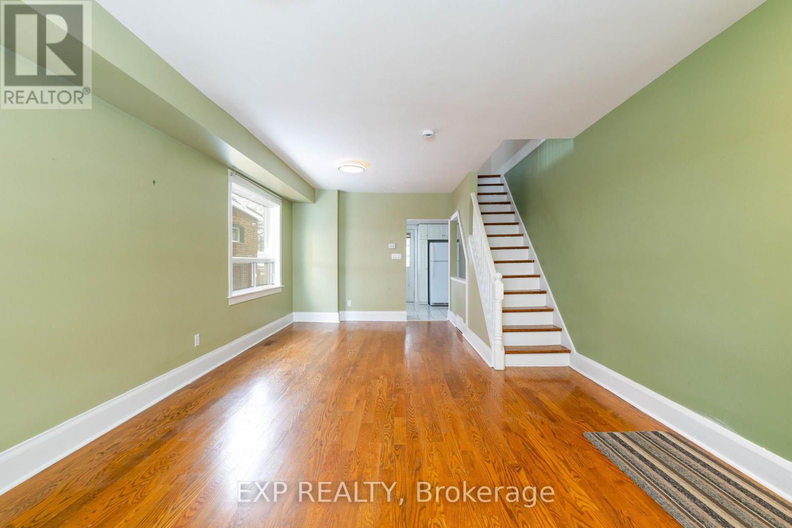 137 Bastedo Avenue, Toronto, Ontario  M4C 3N2 - Photo 2 - E12716100