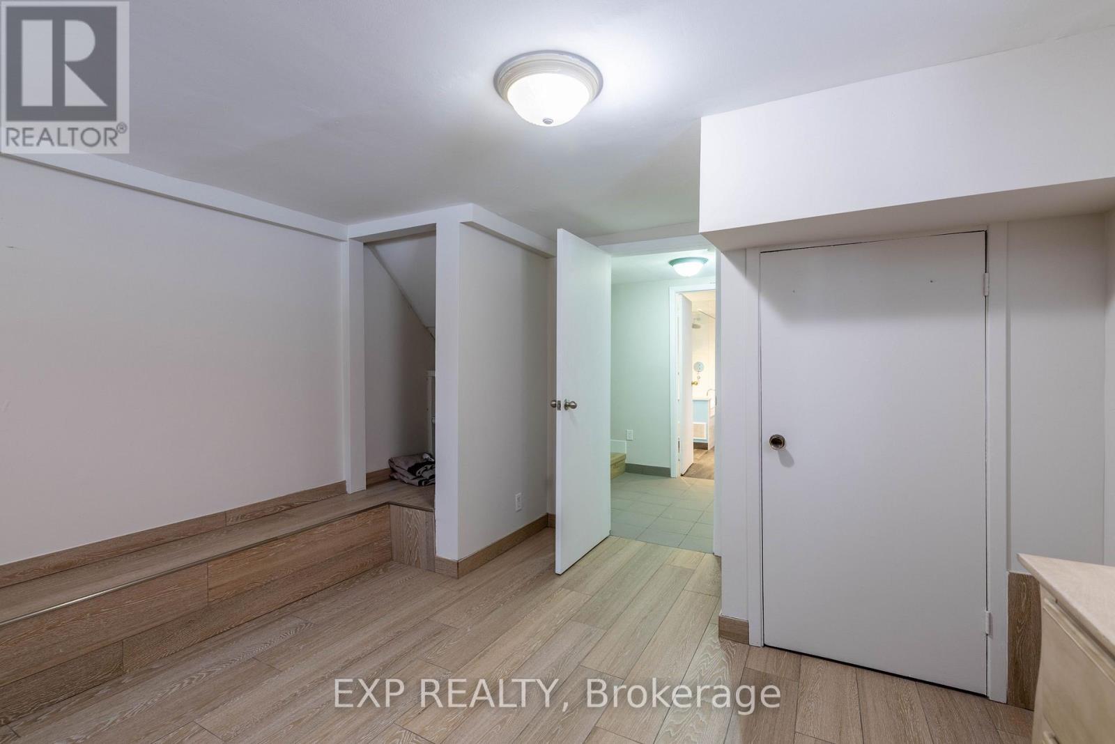 137 Bastedo Avenue, Toronto, Ontario  M4C 3N2 - Photo 22 - E12716100