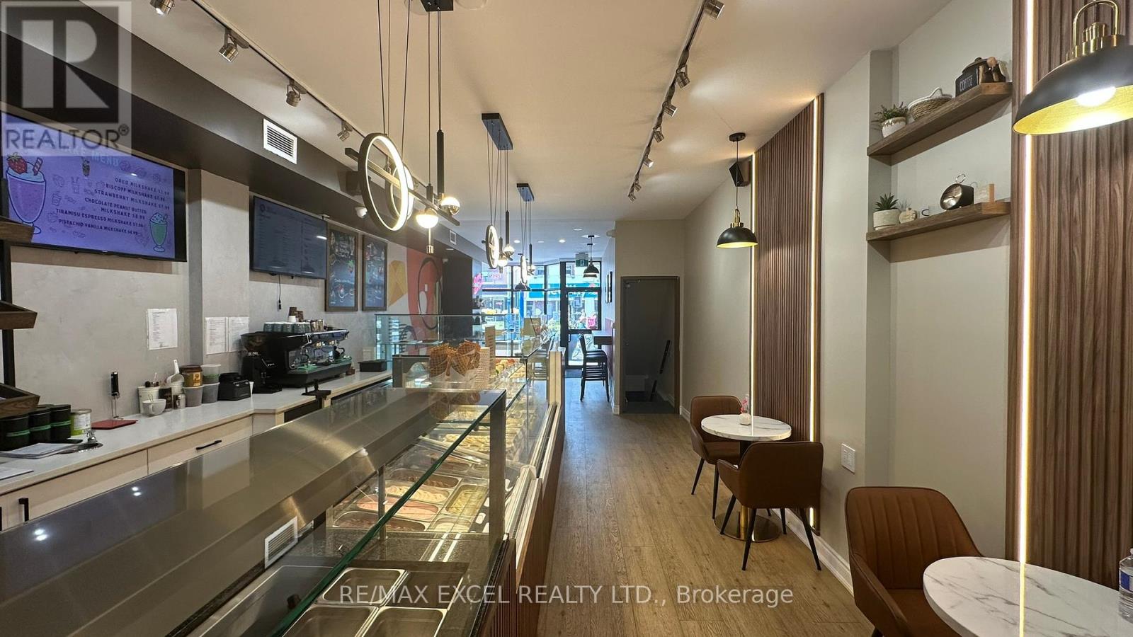 563 Danforth Avenue, Toronto (North Riverdale), Ontario  M4K 1P9 - Photo 11 - E12716102