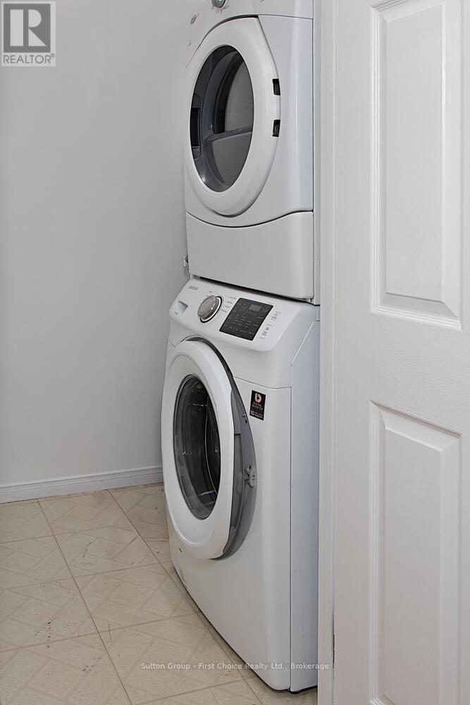 110 - 50 Campbell Court N, Stratford, Ontario N5A 7T6 - Photo 8 - X12351083