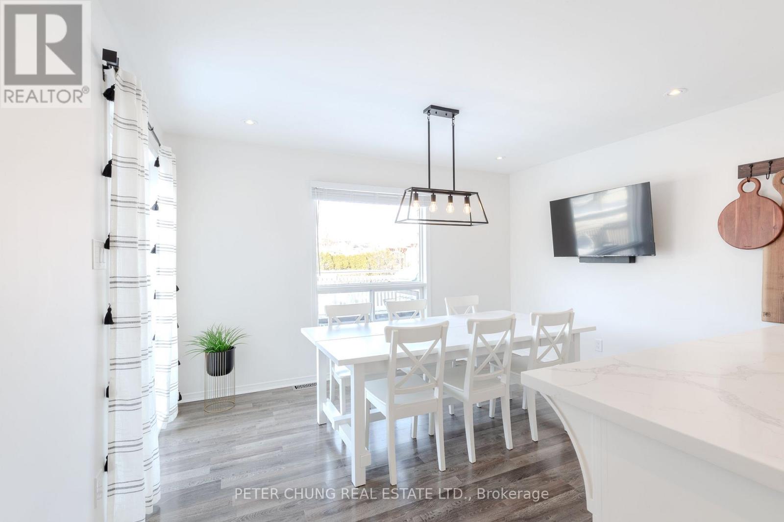 7 Veseli Court, Bradford West Gwillimbury, Ontario  L3Z 3C3 - Photo 12 - N12716072