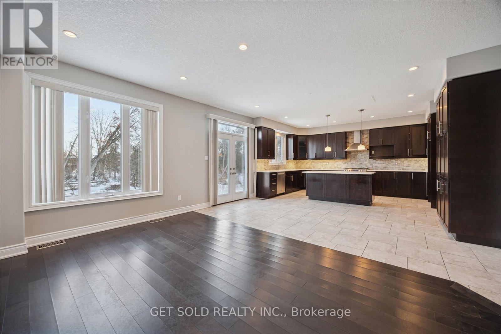 35 Marta Crescent, Barrie, Ontario  L4N 3N6 - Photo 17 - S12716134