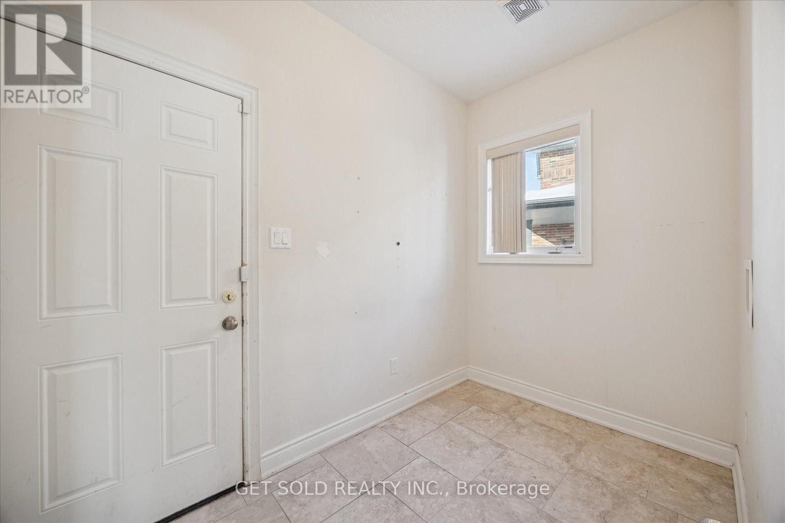 35 Marta Crescent, Barrie, Ontario  L4N 3N6 - Photo 19 - S12716134