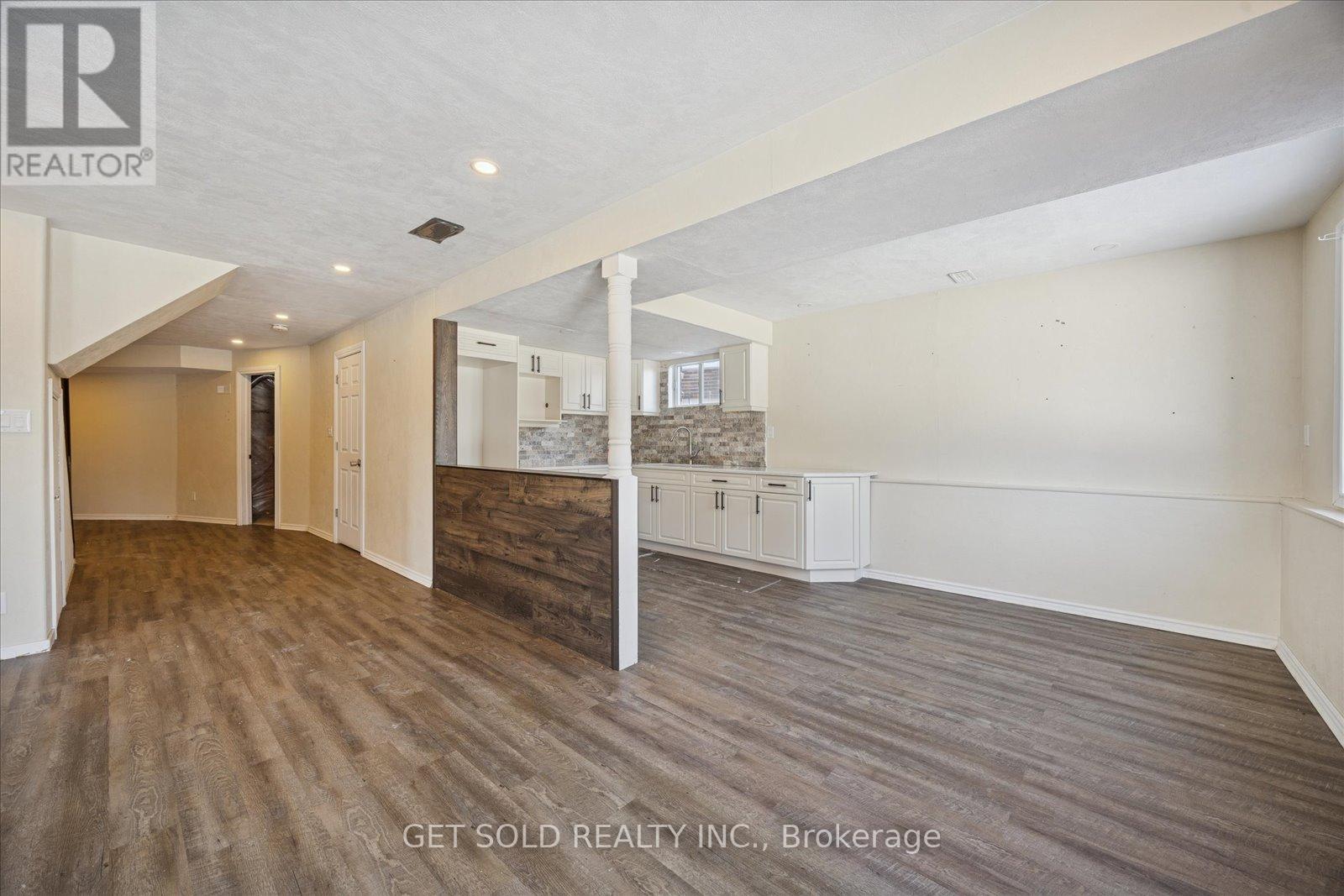 35 Marta Crescent, Barrie, Ontario  L4N 3N6 - Photo 37 - S12716134