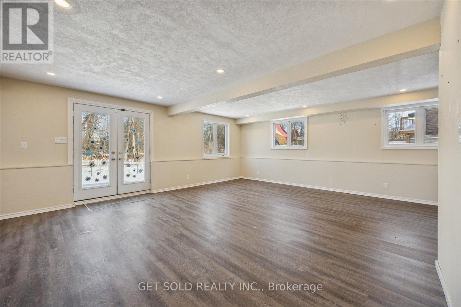 35 Marta Crescent, Barrie, Ontario  L4N 3N6 - Photo 41 - S12716134