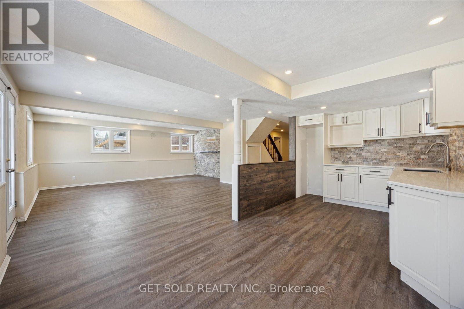 35 Marta Crescent, Barrie, Ontario  L4N 3N6 - Photo 45 - S12716134