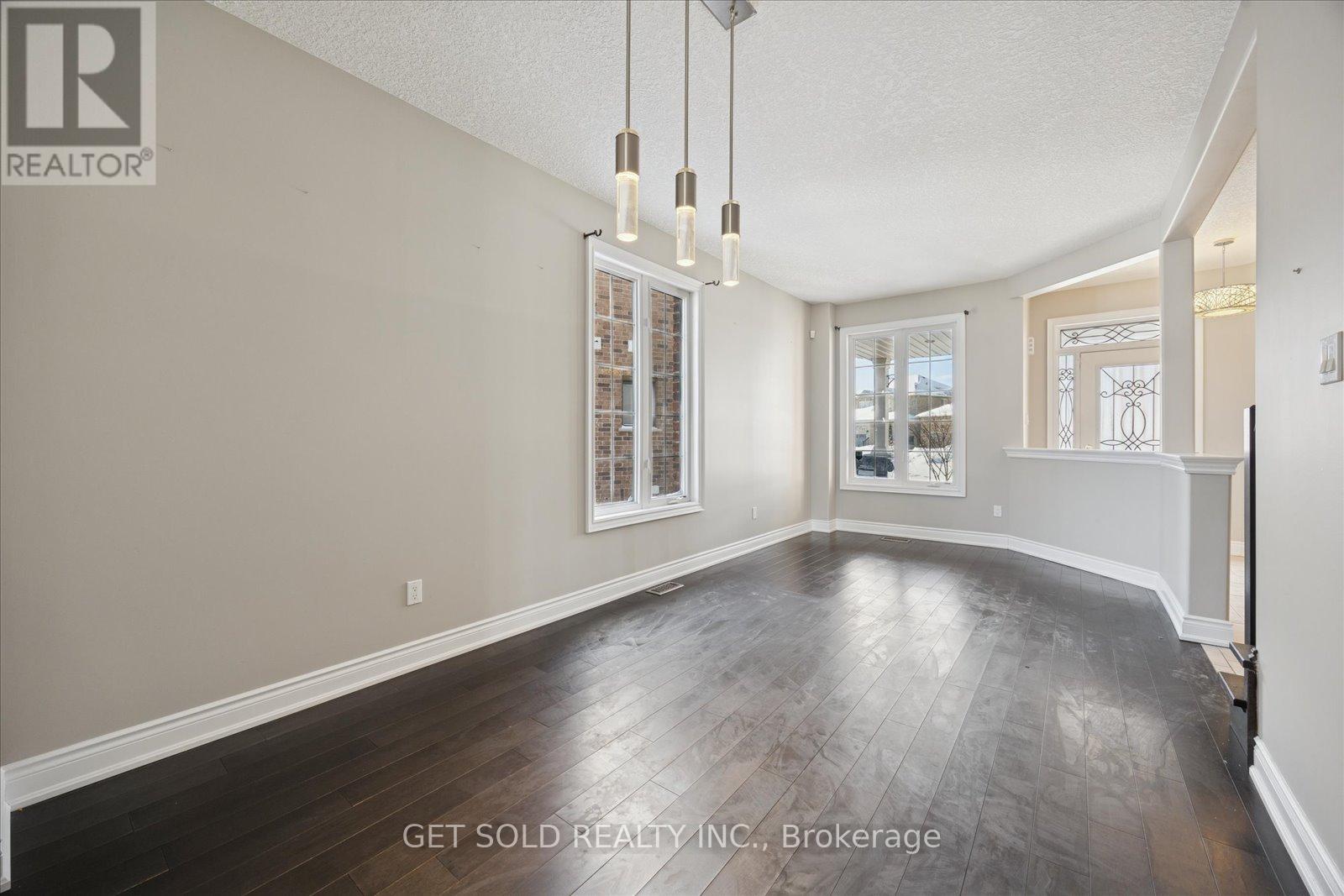 35 Marta Crescent, Barrie, Ontario  L4N 3N6 - Photo 7 - S12716134