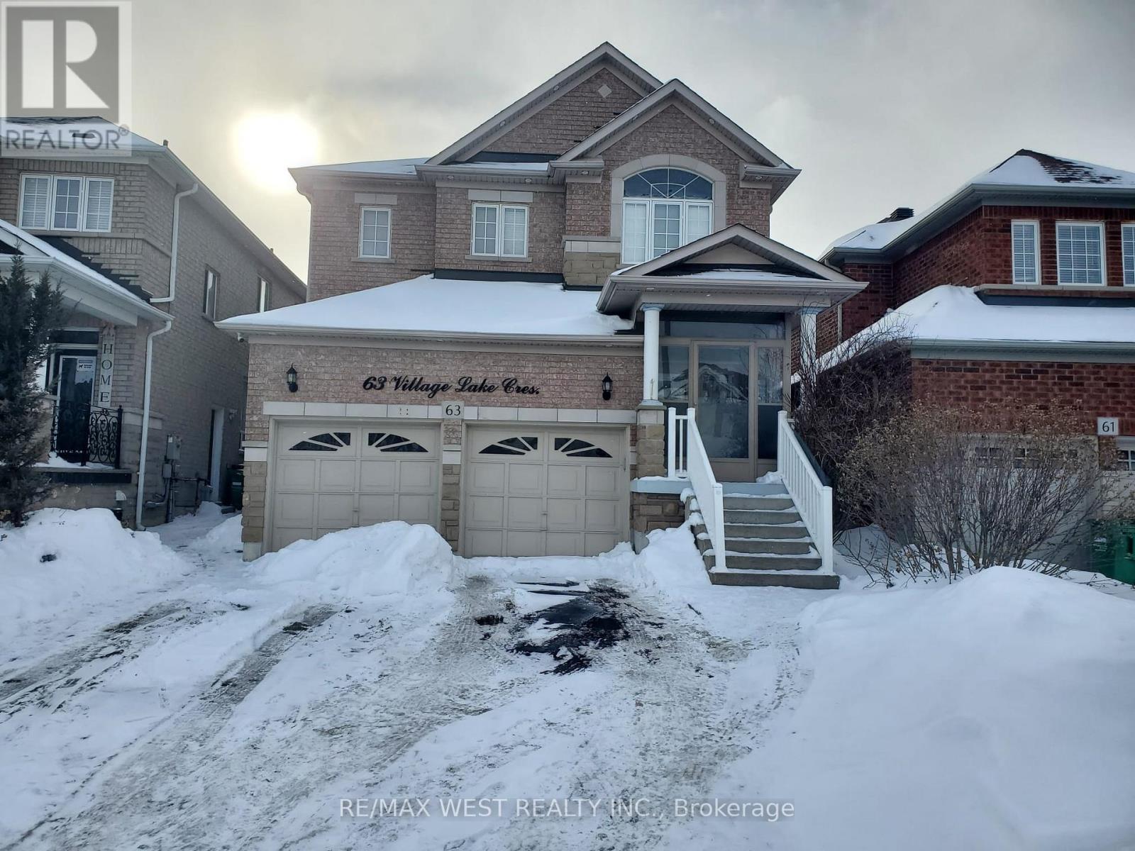 63 VILLAGE LAKE CRESCENT, Brampton, Ontario