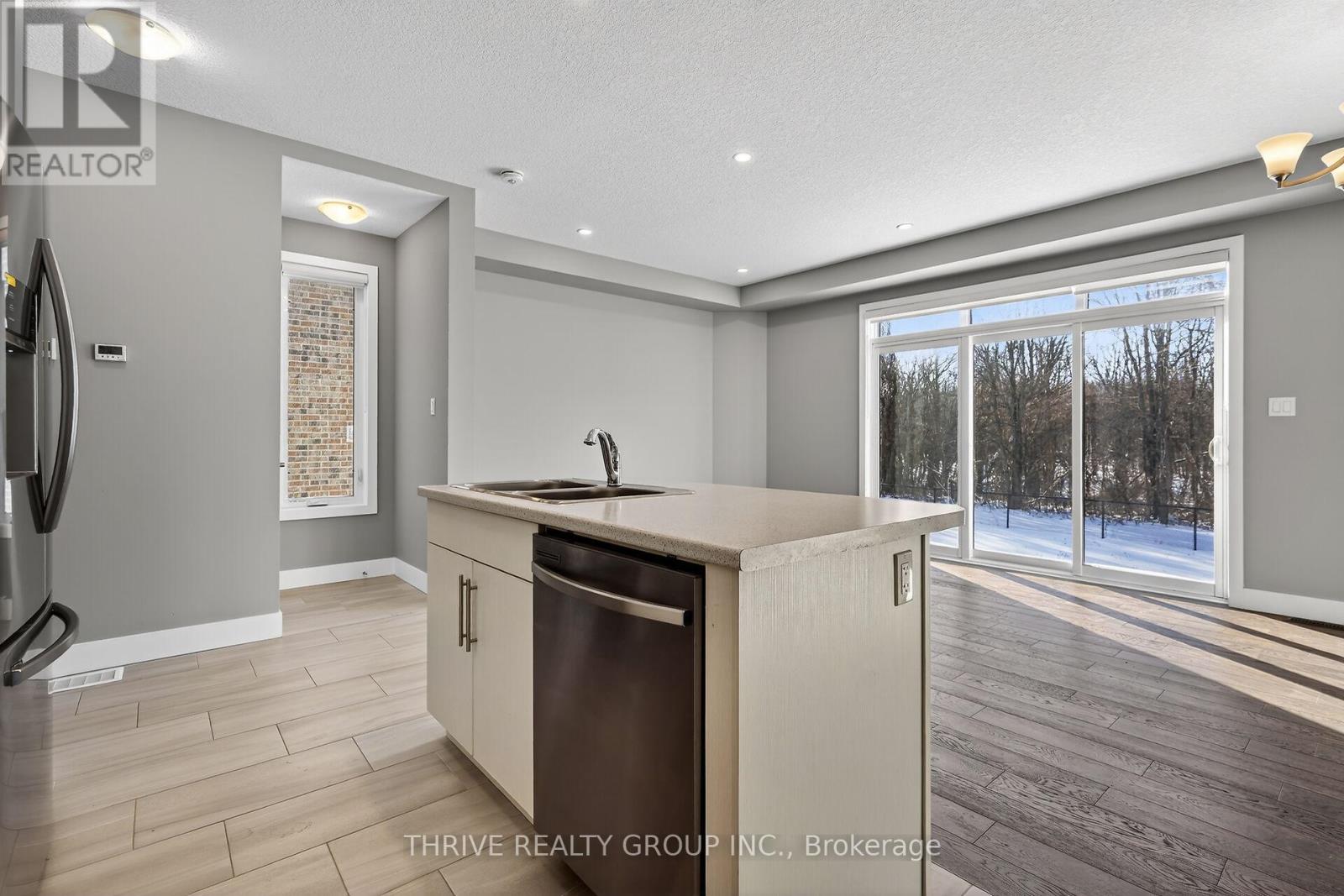 1998 Evans Boulevard, London South, Ontario  N6M 0J7 - Photo 12 - X12711018